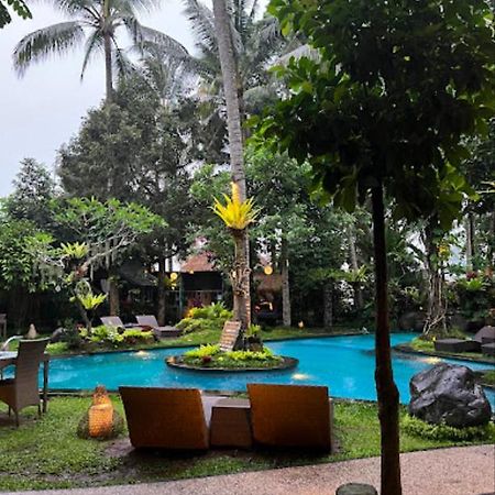 Green Bird Villa Ubud Buitenkant foto